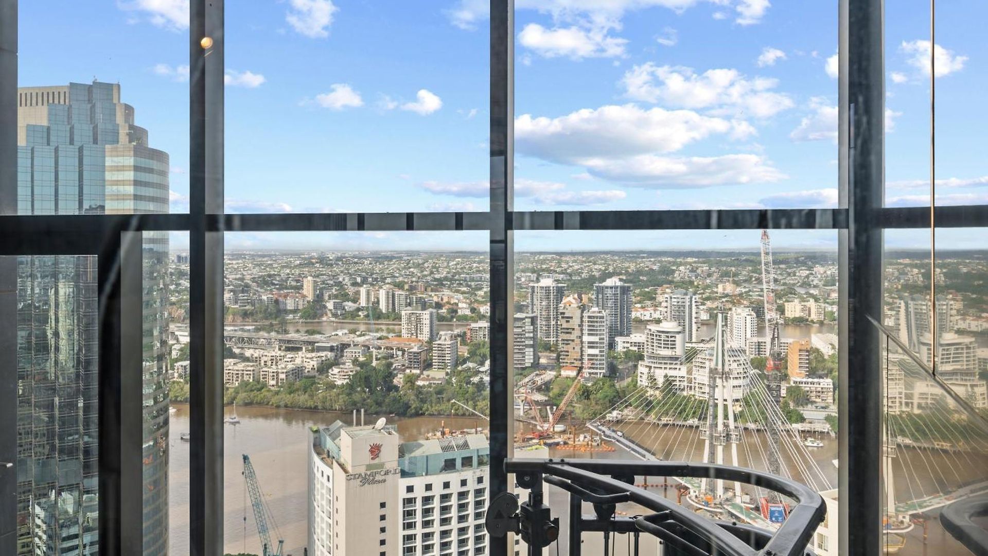 Cbd Cozy 2beds At Tallest Building With Free Parking Apartment *