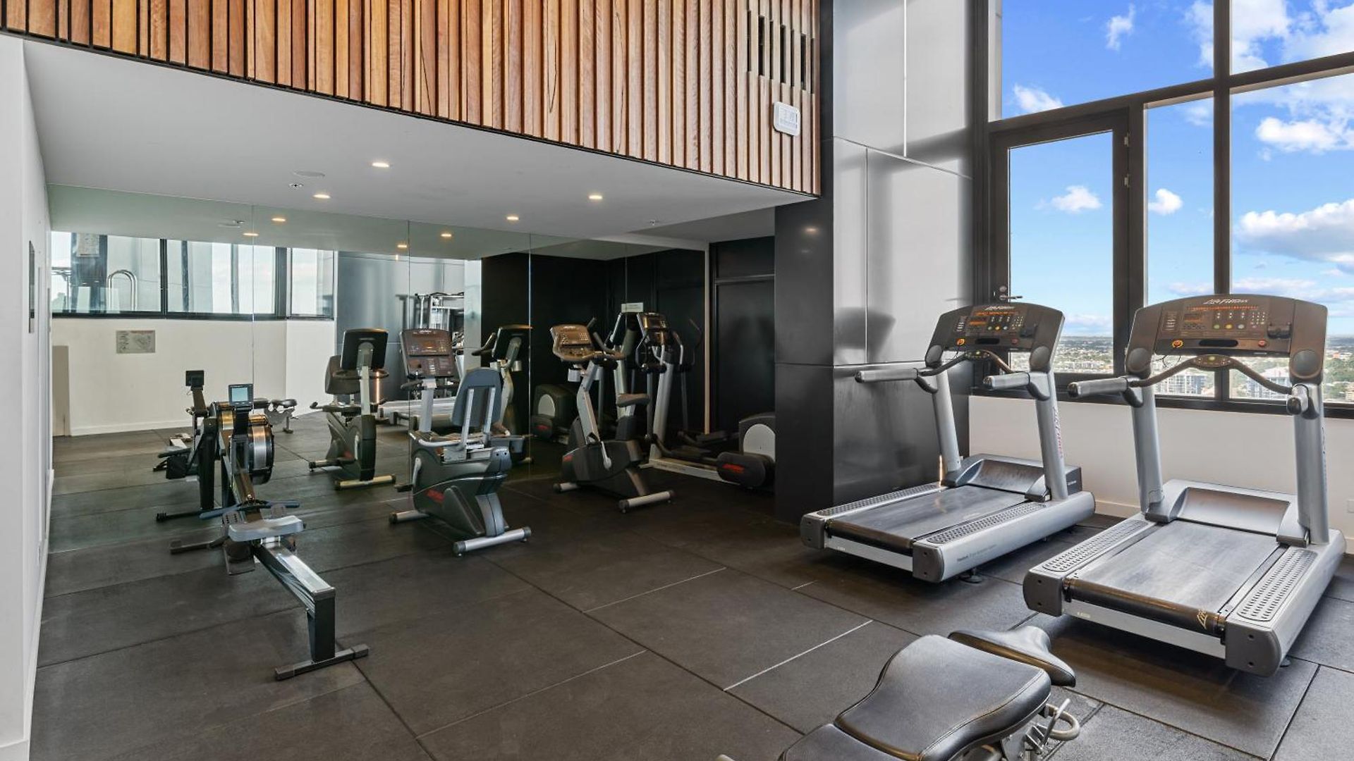 Cbd Cozy 2beds At Tallest Building With Free Parking Apartment Brisbane