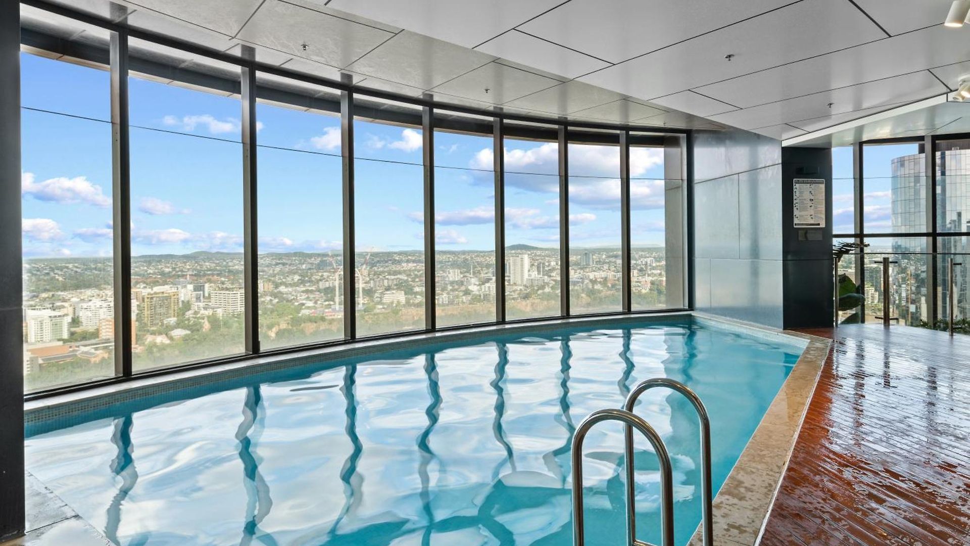Cbd Cozy 2beds At Tallest Building With Free Parking