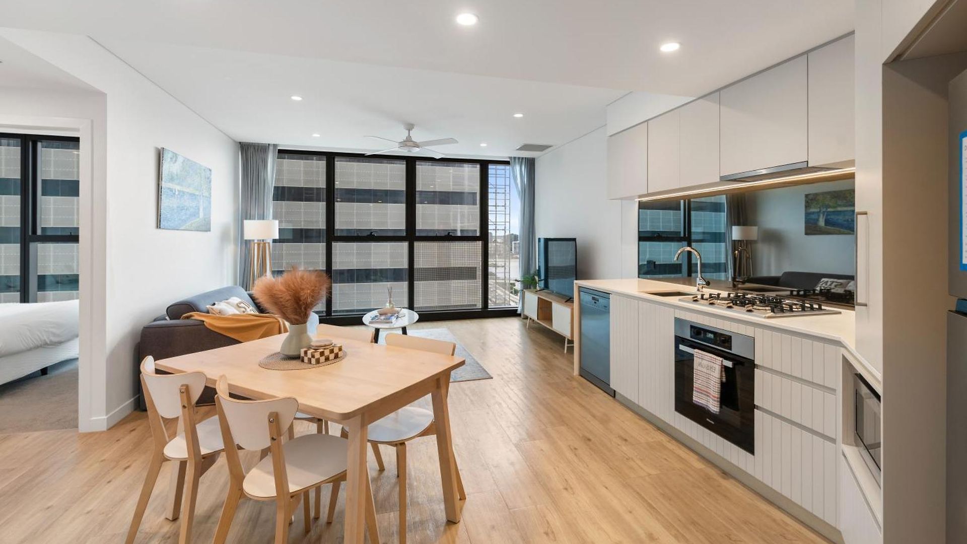 Apartment Centre Of At Riverfront Brisbane