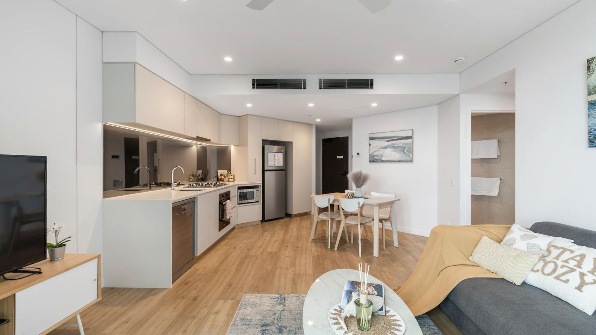 Apartment Centre Of At Riverfront *