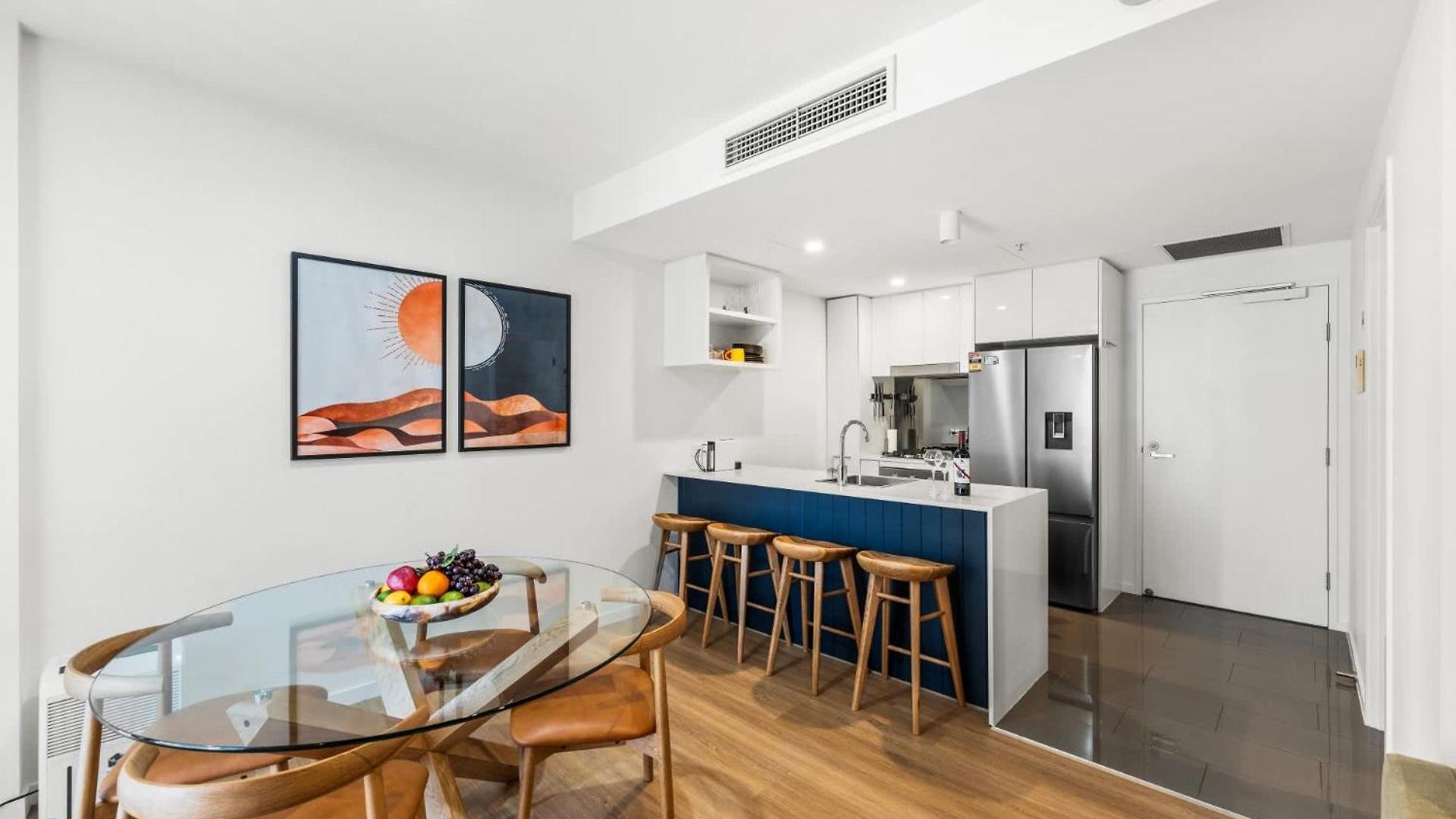 Apartment South Brisbane Unit With Parking And Pool Brisbane