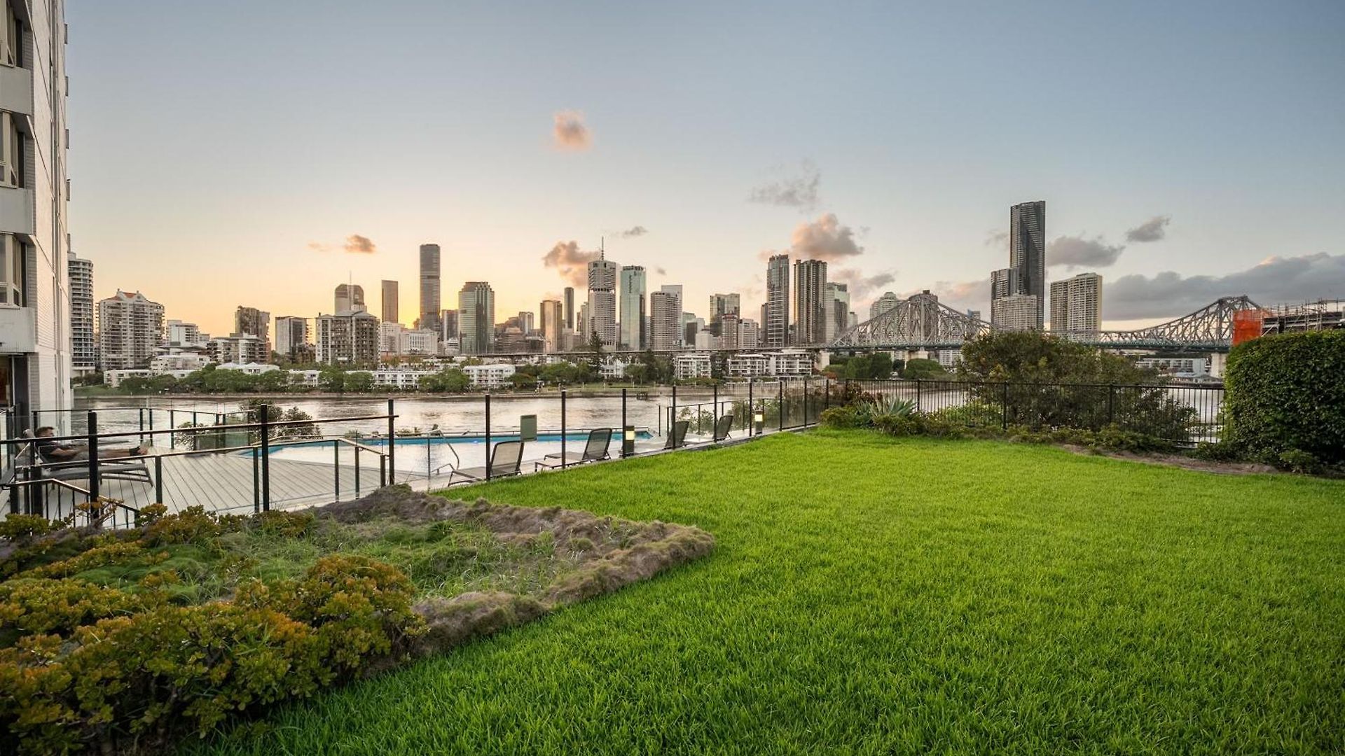 Groovy! ~ New Farm ~ Walk To Cbd Brisbane