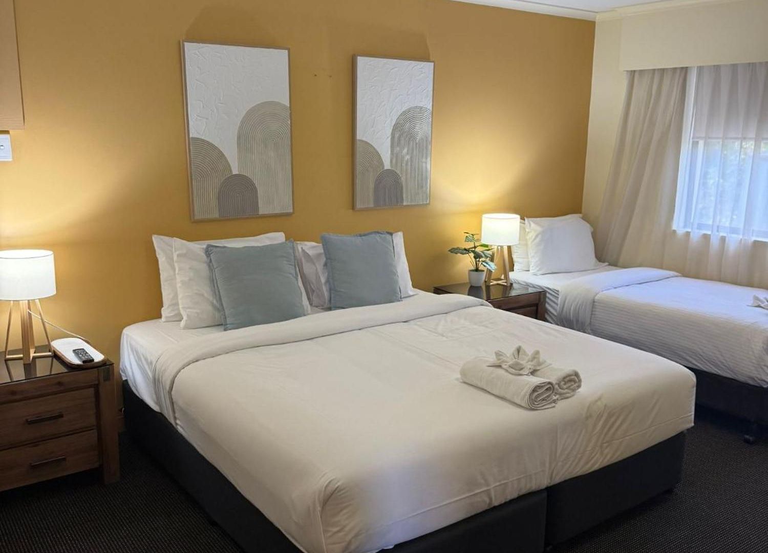 Charming Easy Access 2 Cbd By Custom Hosting Hotel Brisbane