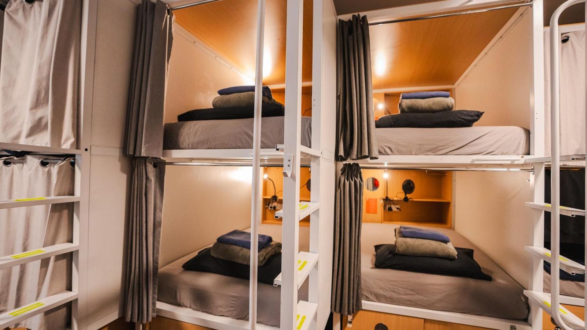 Hostel Tequila Sunrise Podstel *