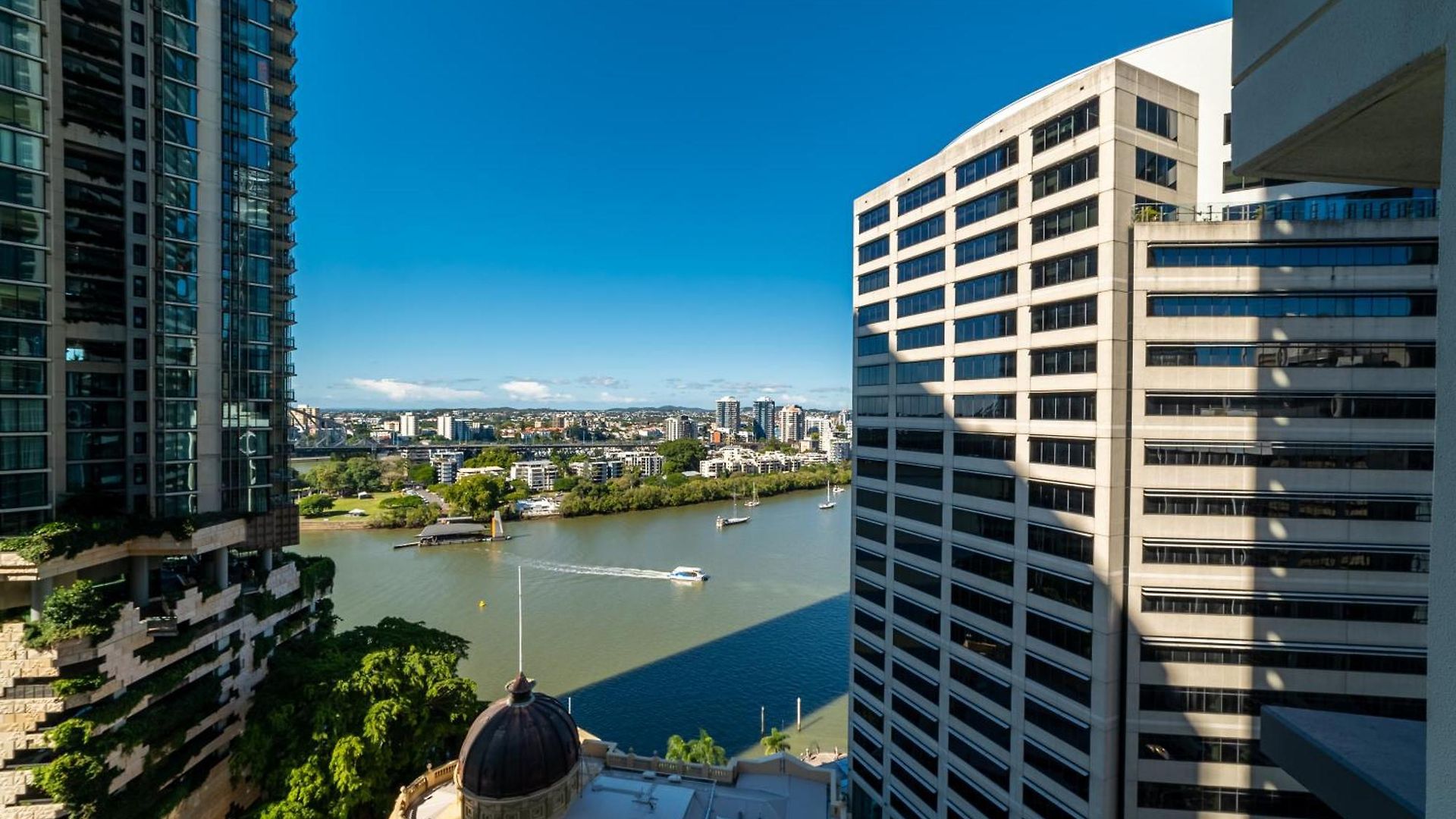 Apartment Lux 18th Floor 2br 2bath, River View, Pool, Spa, Sauna, Gym, Wifi, *