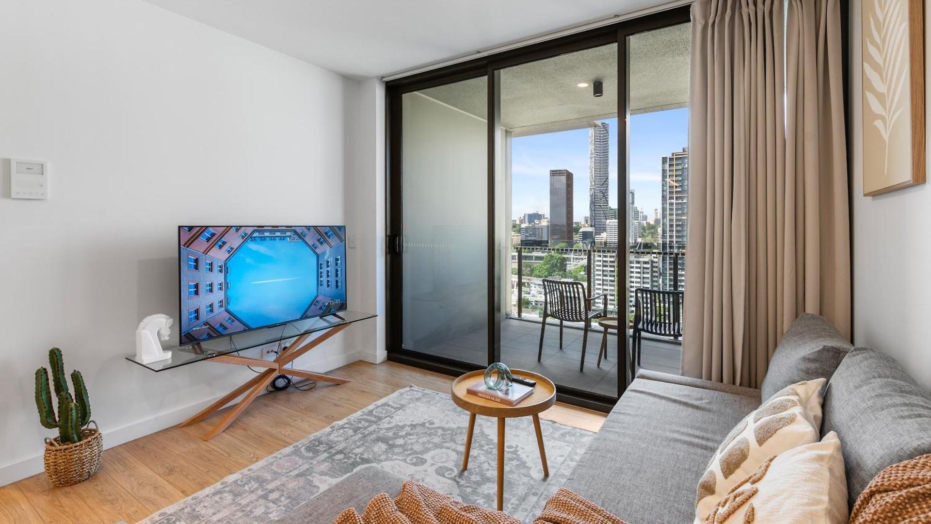 3-bed View With Free Parking Brisbane