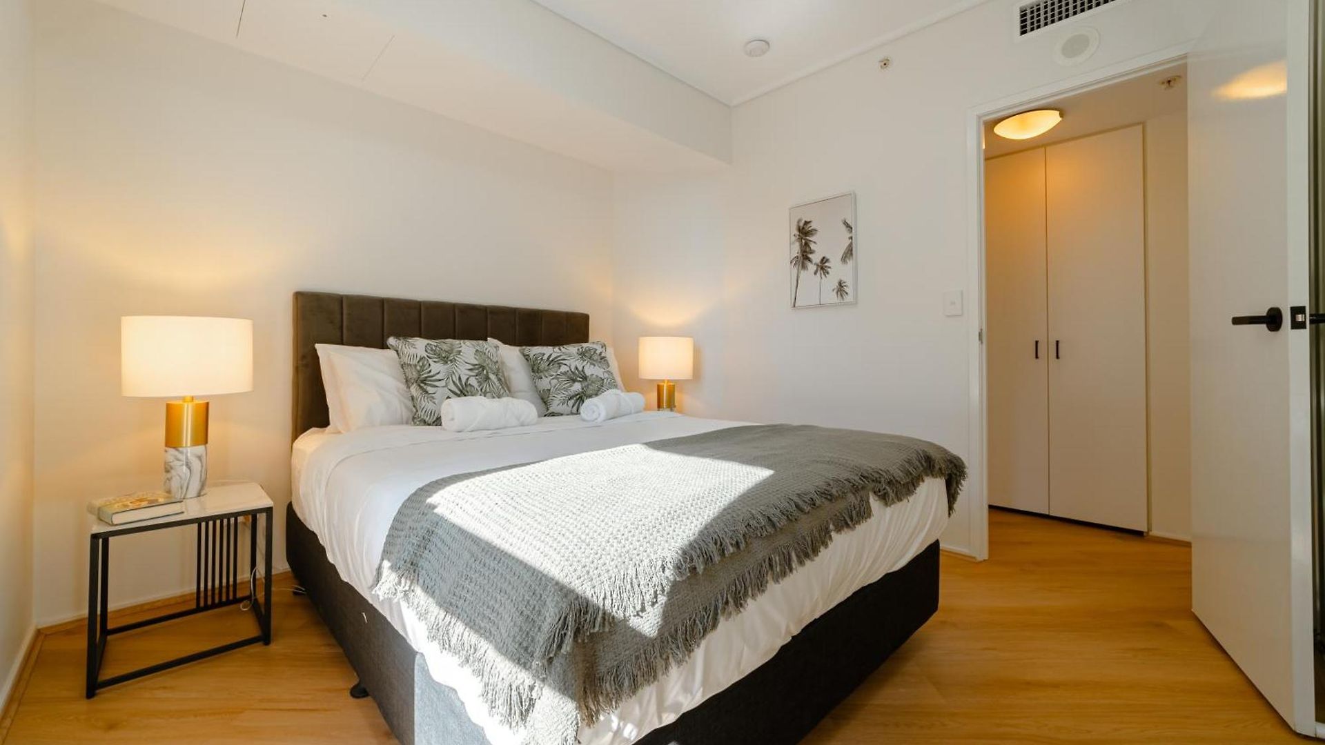 Lux 18th Floor 2br 2bath, River View, Pool, Spa, Sauna, Gym, Wifi, Brisbane