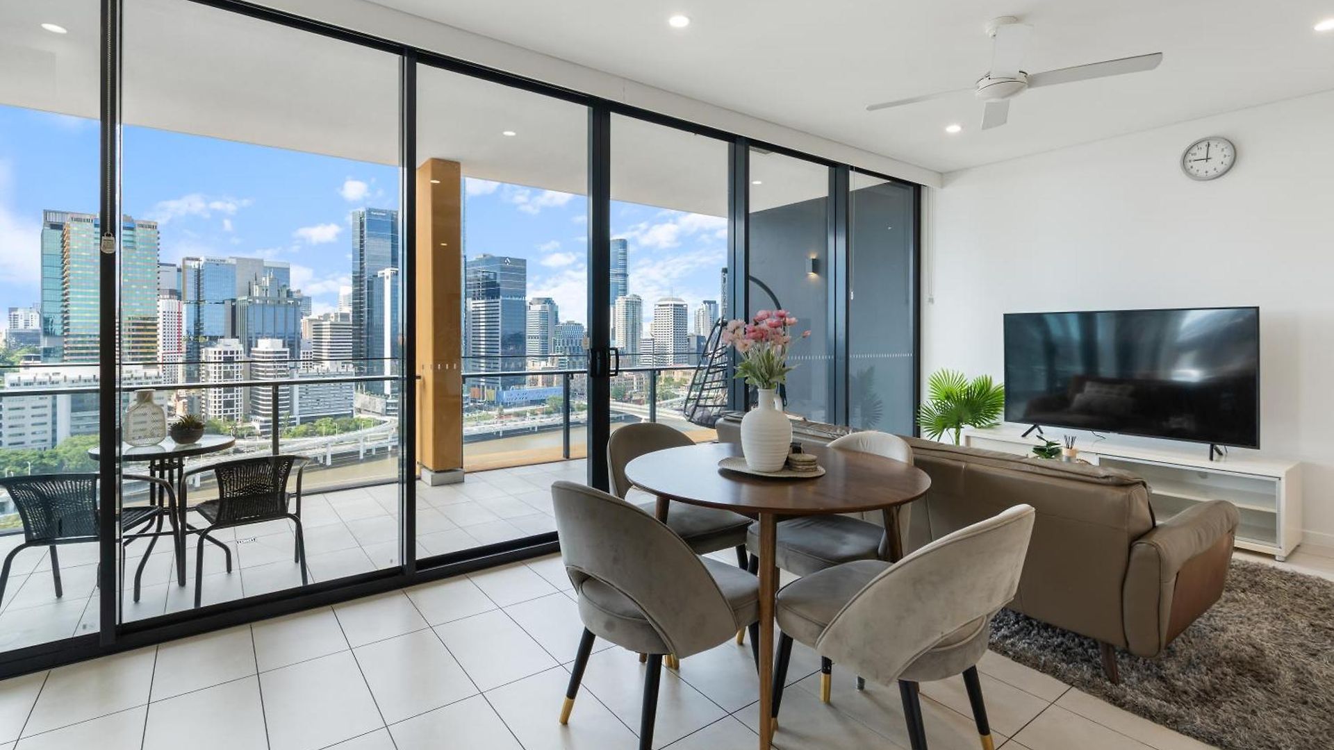 The Grand Panorama Riverside Escape With 3bd * Brisbane