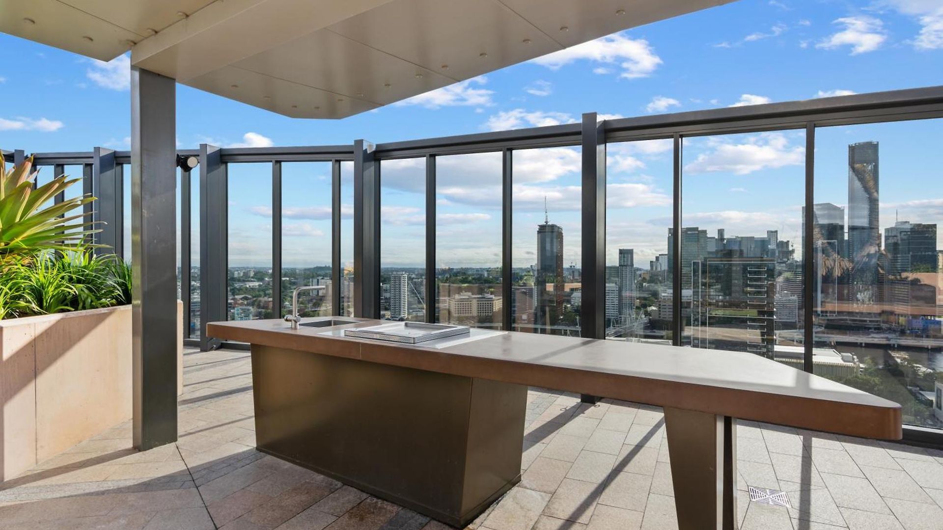 Apartment 3-bed View With Free Parking Brisbane