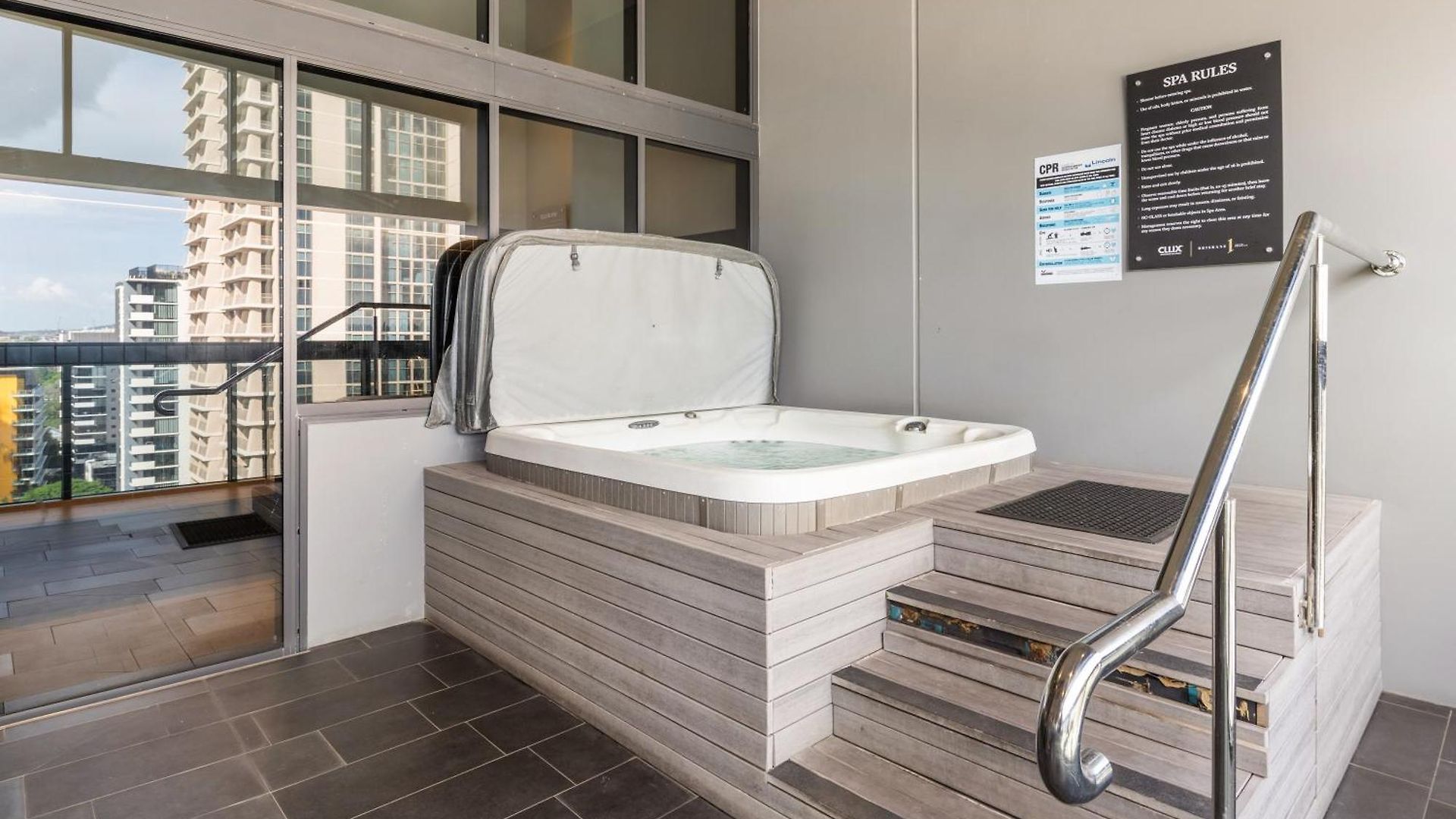 3-bed View With Free Parking Apartment Brisbane