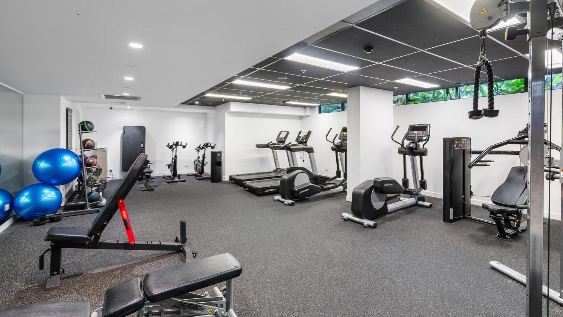 3-bed View With Free Parking Apartment Brisbane