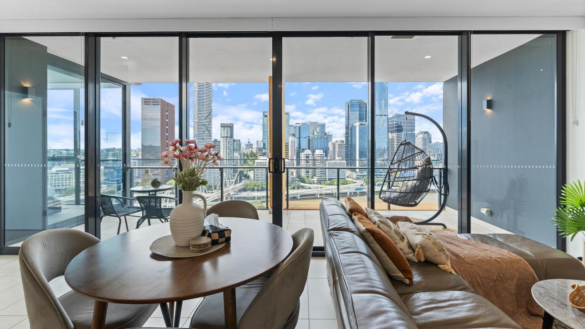 The Grand Panorama Riverside Escape With 3bd * Brisbane