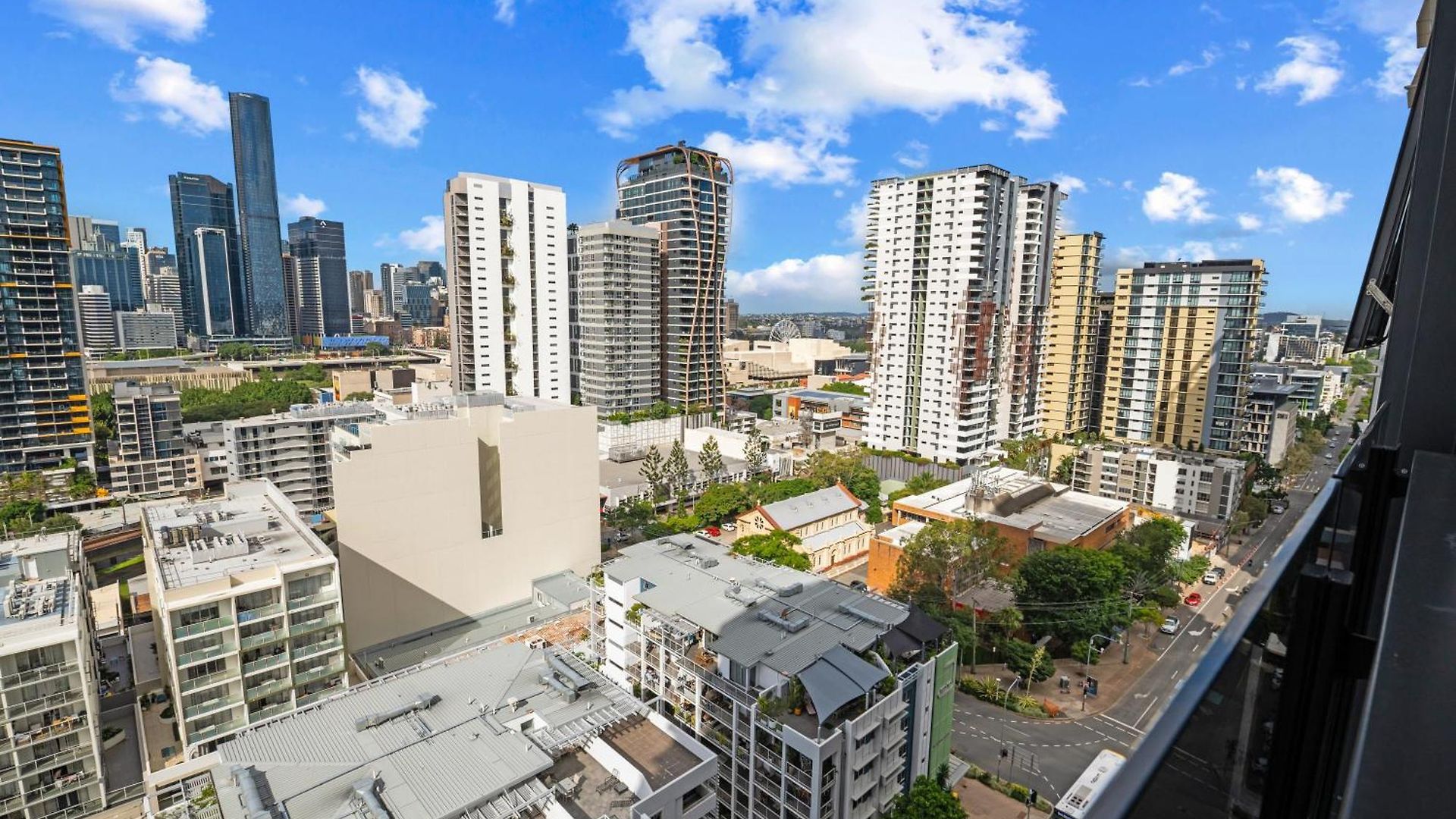 3-bed View With Free Parking Brisbane