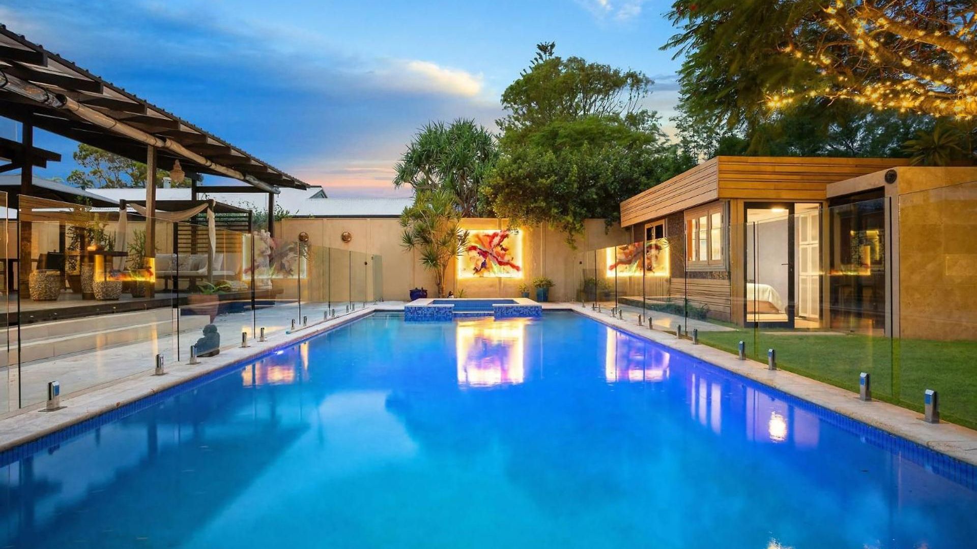 Mokum House Designer Escape With Pool Sauna 4*