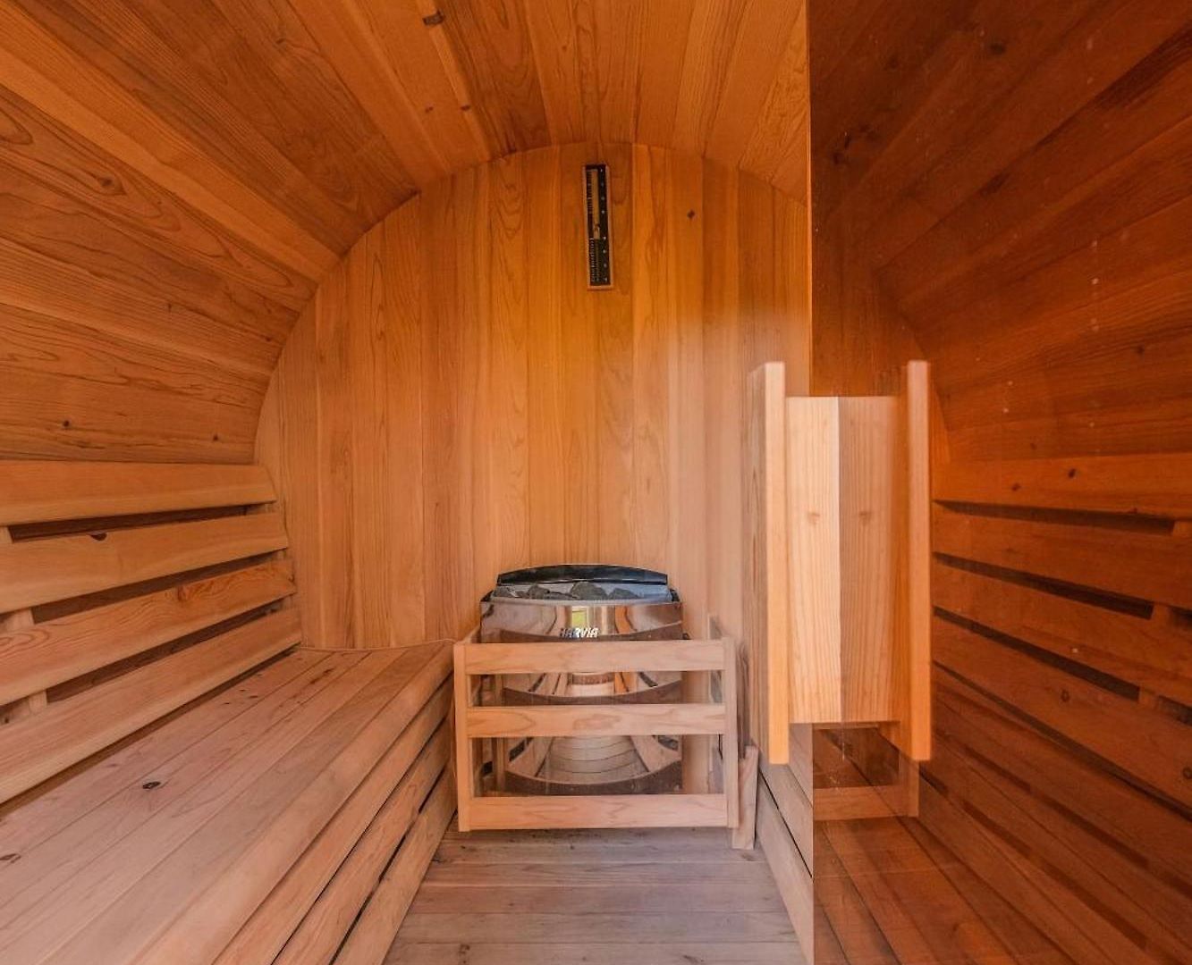 Guest house Mokum House Designer Escape With Pool Sauna