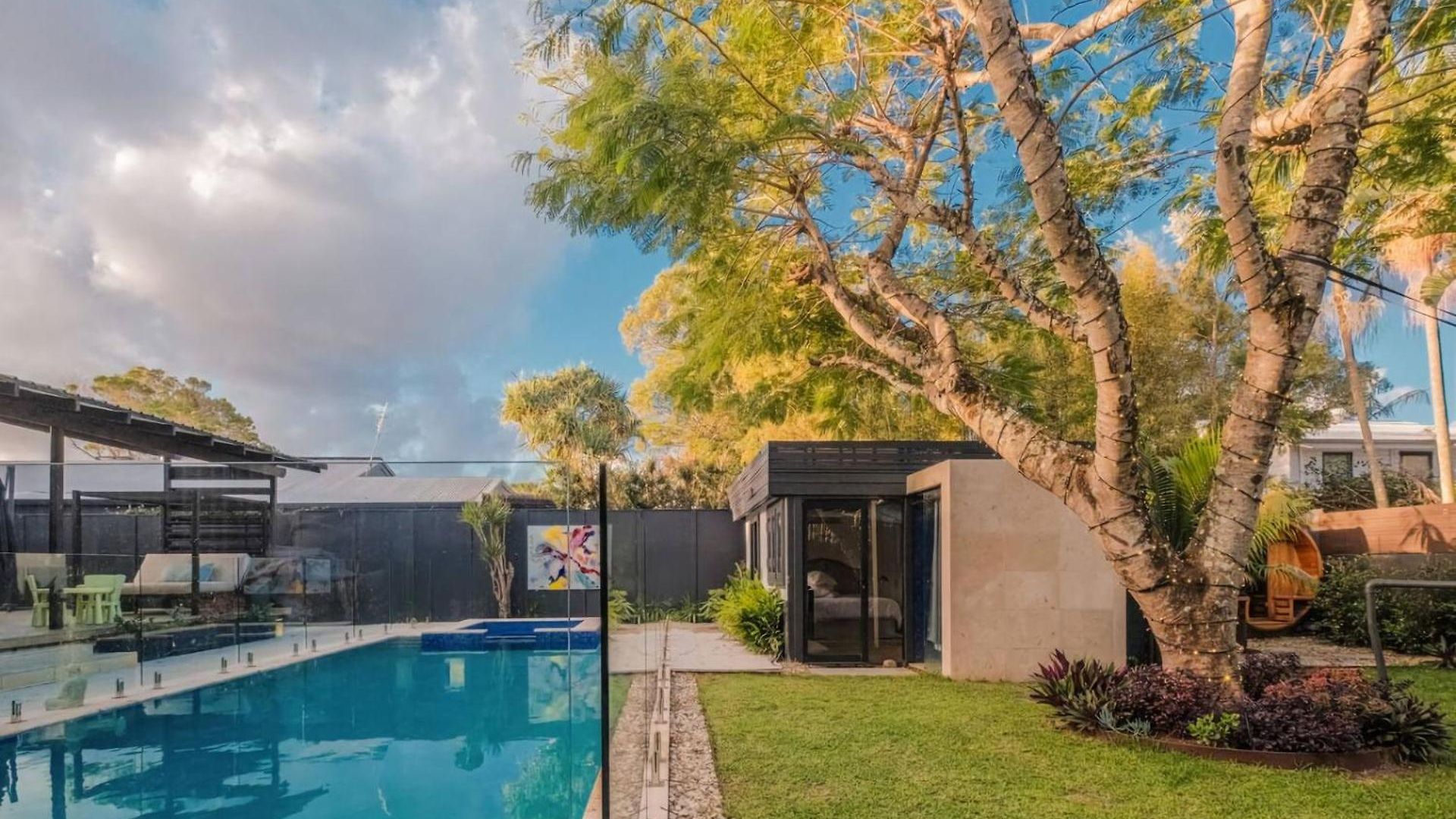 Mokum House Designer Escape With Pool Sauna