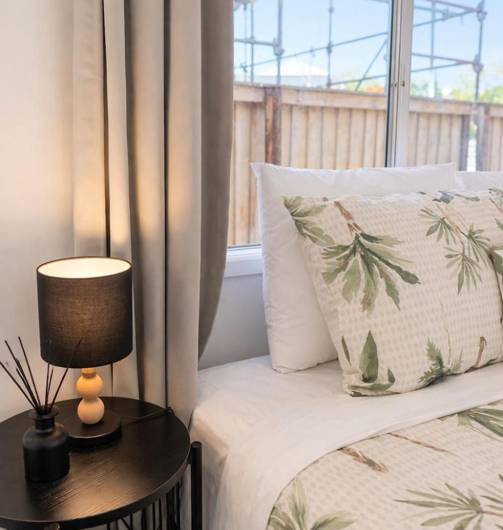 2br Chic Urban Escape In Norman Park Near Bne With Parking
