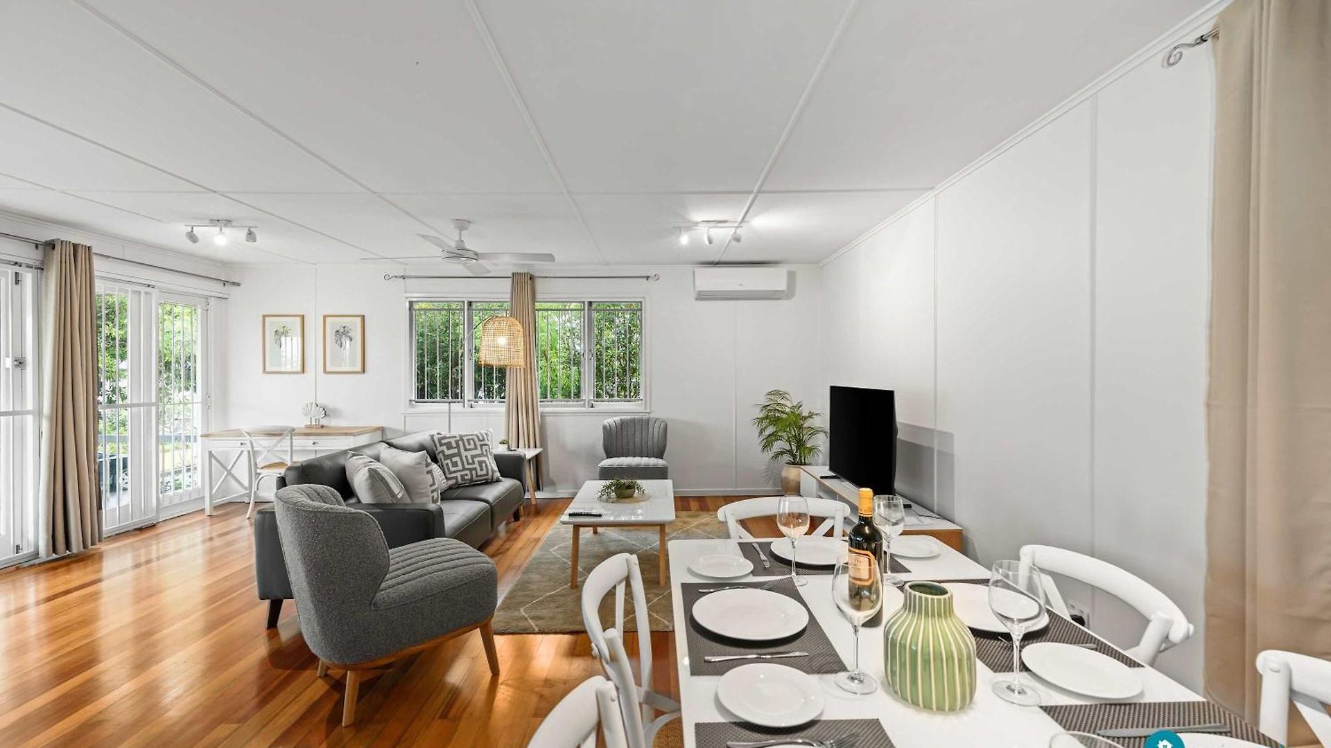 Holiday home Stylish Mid Century Close To Cbd *