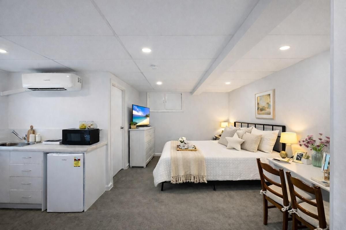 Self-contained I Near Westfield Chermside Holiday home