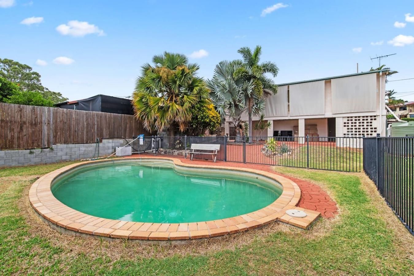 Value 3 Beds Family With Pool Near Bay And Shops