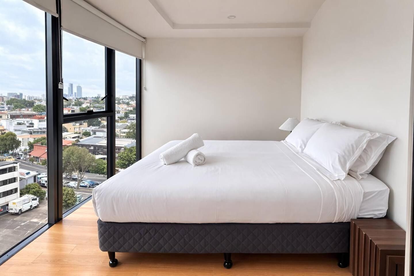 2br West End Hideaway With Views And Parking *