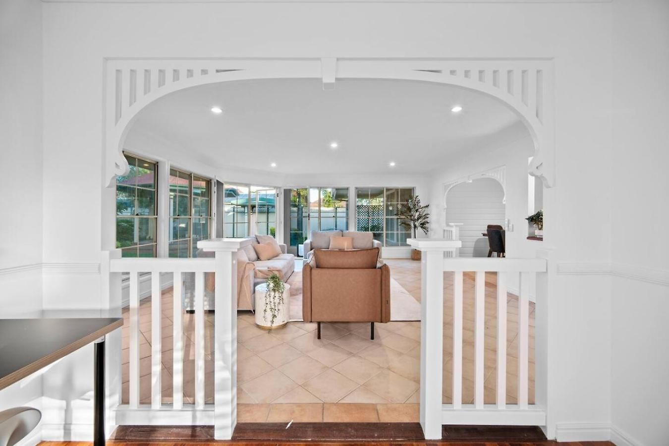 Modern 4b Family-friendly In Robertson Qld *
