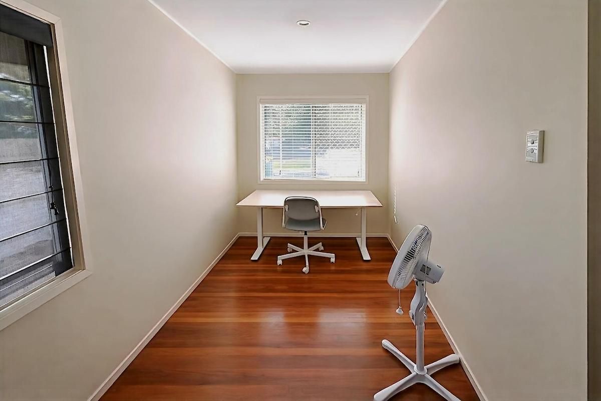 4 Bedroom With Private Cinema, Pool 2parking Brisbane