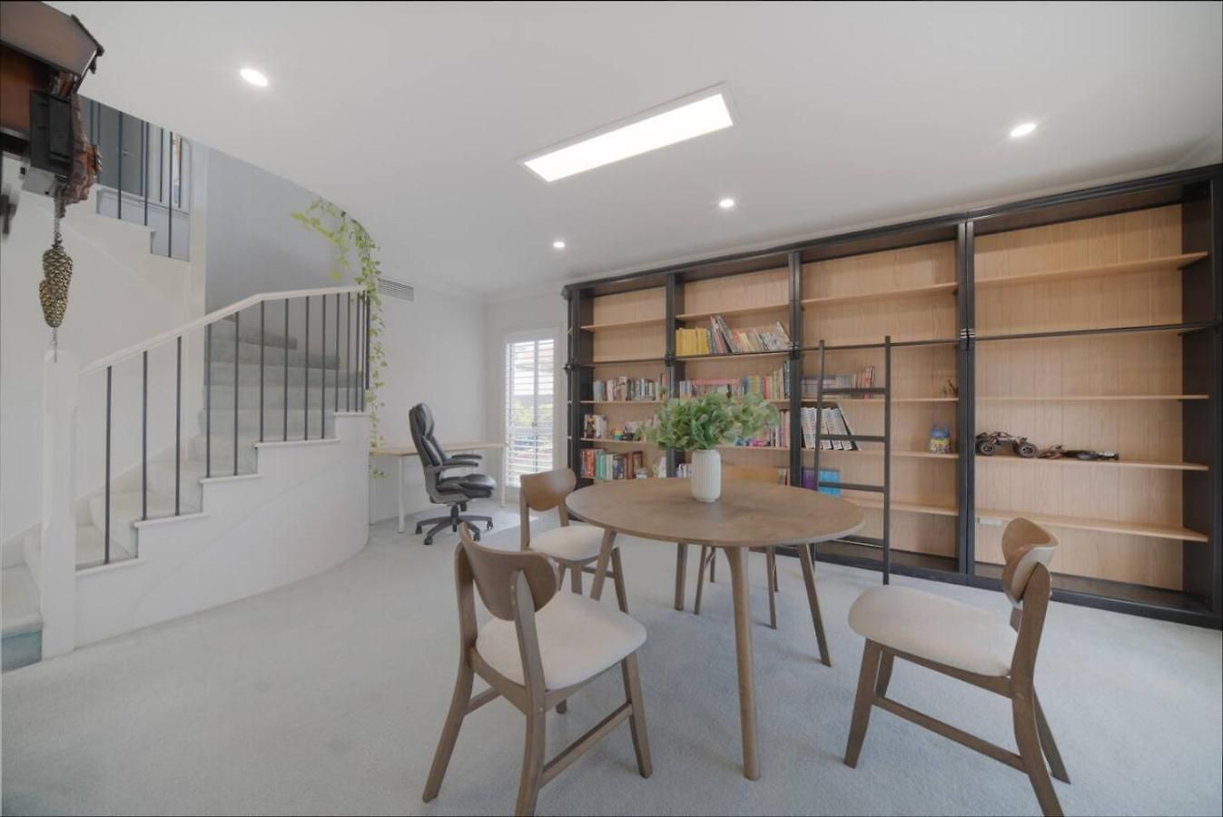 Entertainment Haven Pool Games Huge Living Space Holiday home Brisbane