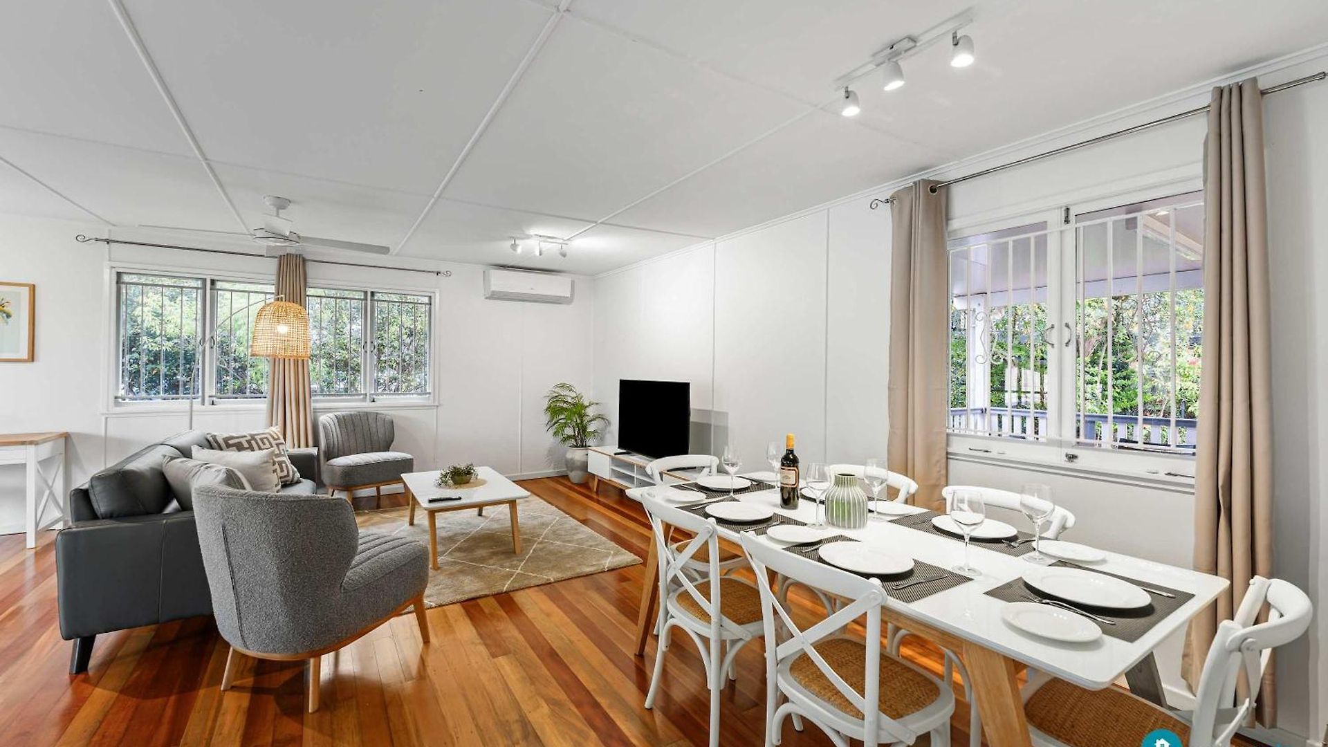 Holiday home Stylish Mid Century Close To Cbd