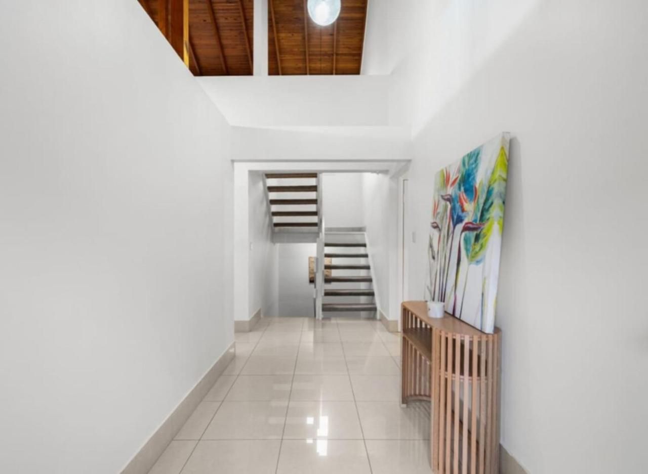Spacious 5br Family In Upper Mount Gravatt * Brisbane