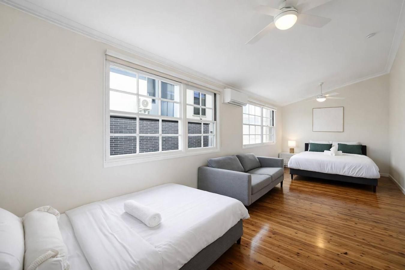 Bayside Queenslander High Ceilings Family-friendly *