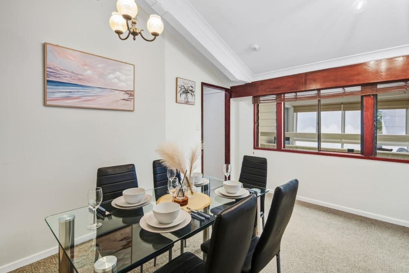 Coastal Wynnum Near Plaza And Connections Holiday home *