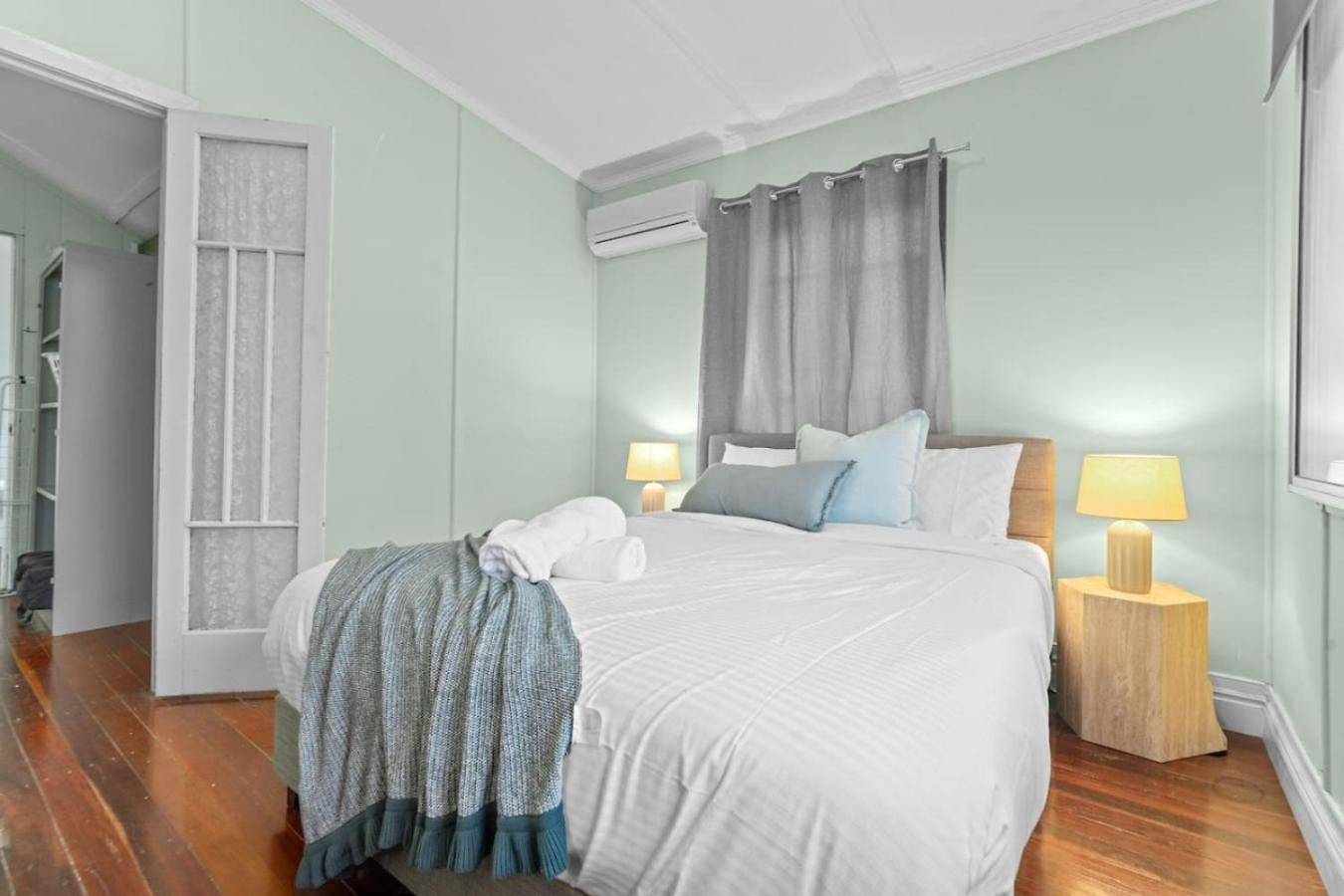 Pet Friendly Budget Walk To Gabba Hospital Holiday home *