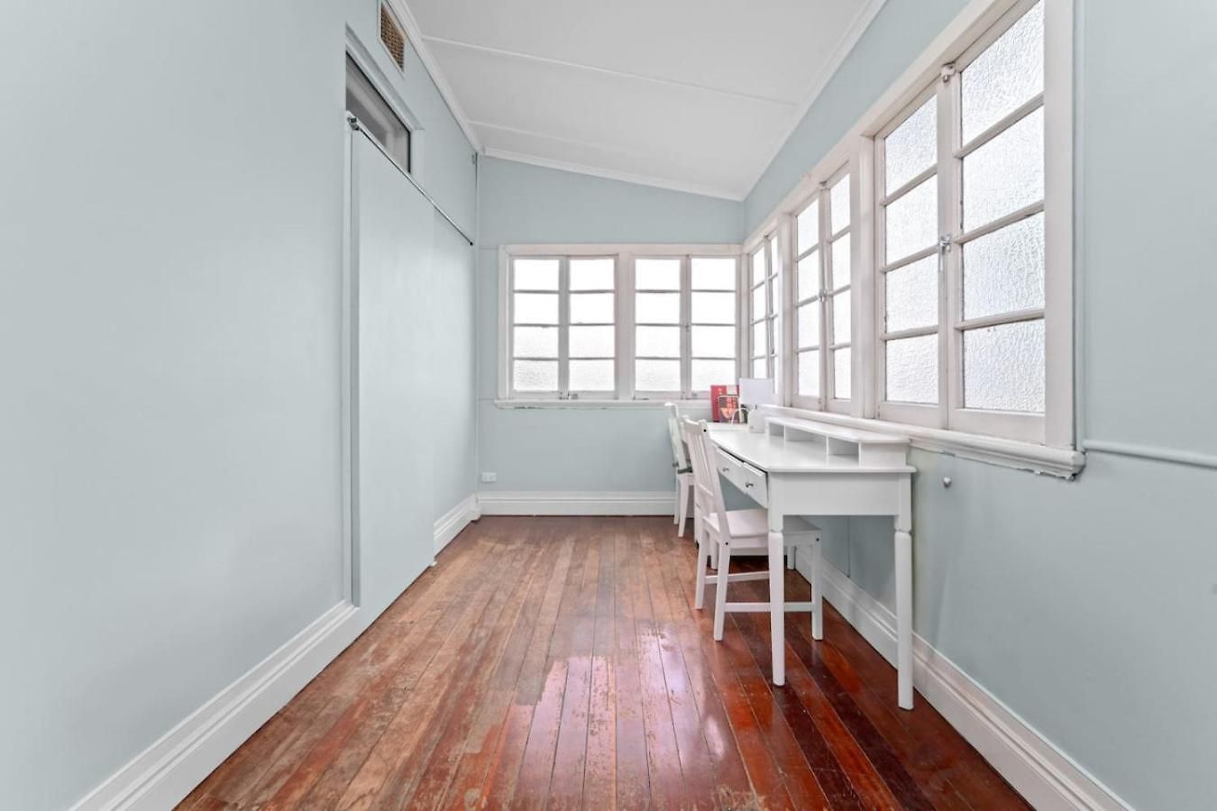 Pet Friendly Budget Walk To Gabba Hospital Holiday home *