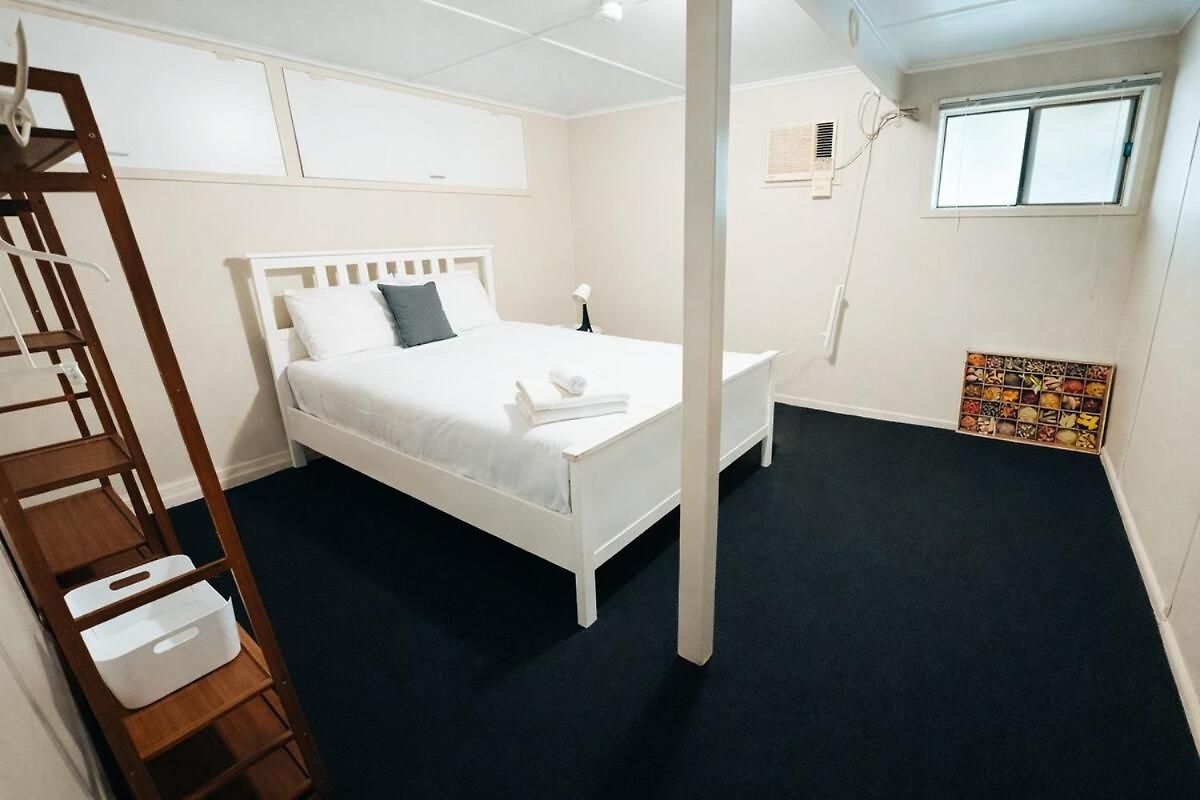 4 Bedroom With Private Cinema, Pool 2parking * Brisbane