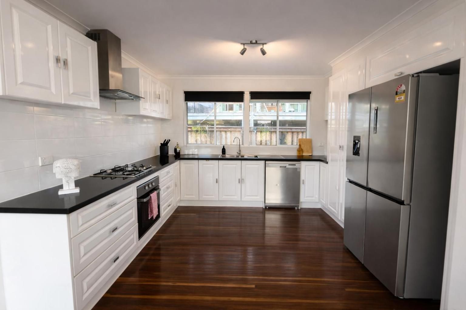 2br Chic Urban Escape In Norman Park Near Bne With Parking *