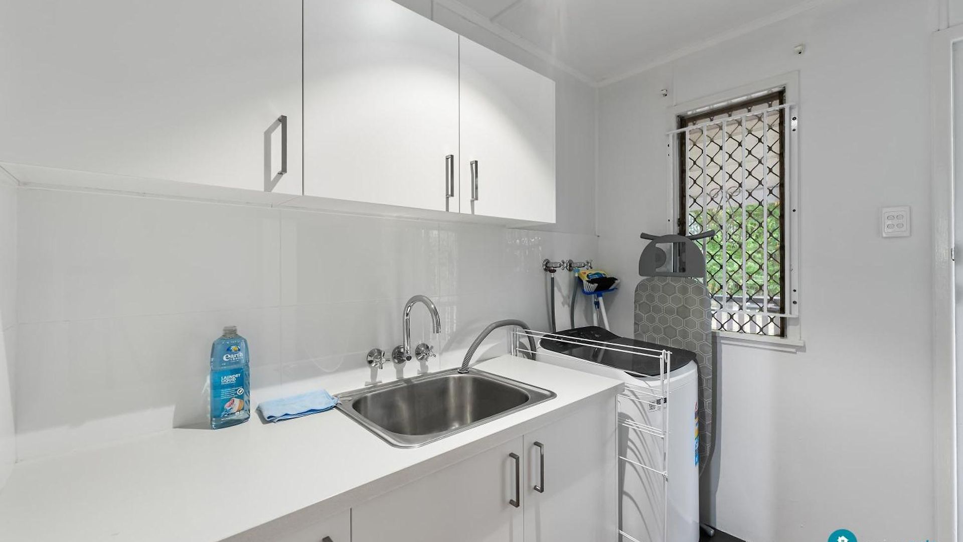 Stylish Mid Century Close To Cbd * Brisbane