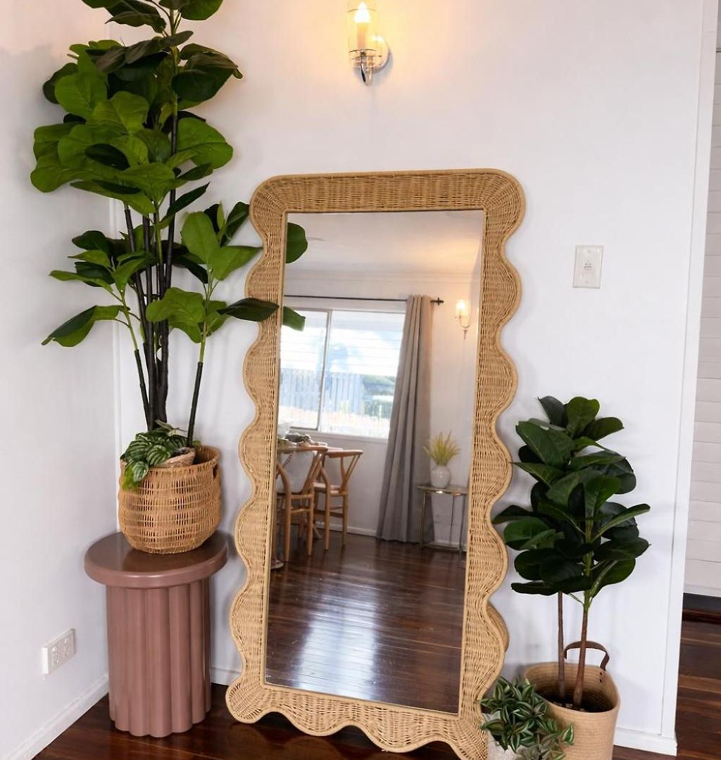 Holiday home 2br Chic Urban Escape In Norman Park Near Bne With Parking Brisbane