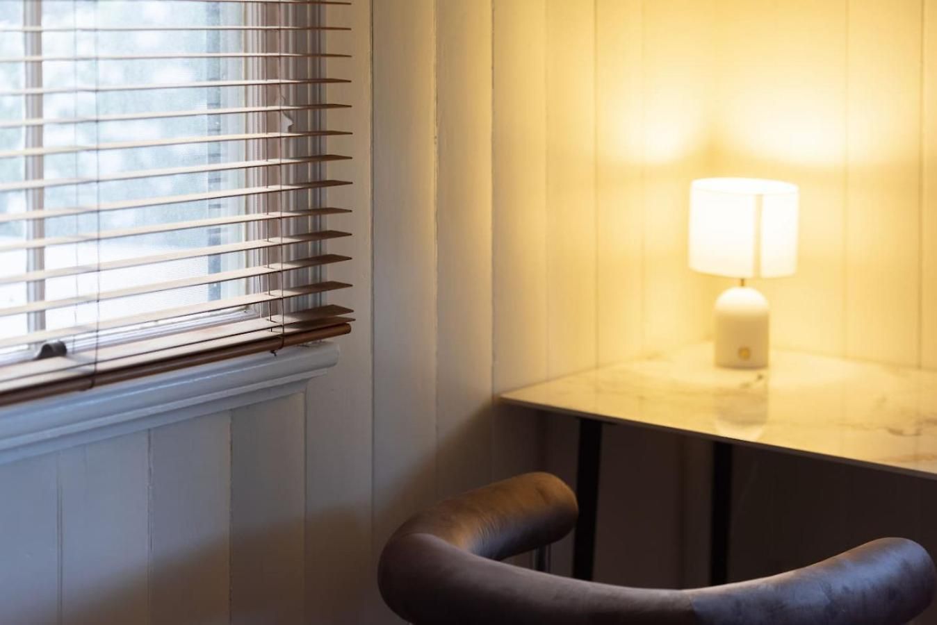 Bayside Queenslander High Ceilings Family-friendly *