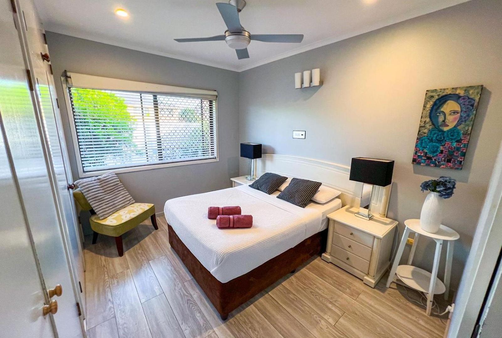 Guest house Floral Youth House