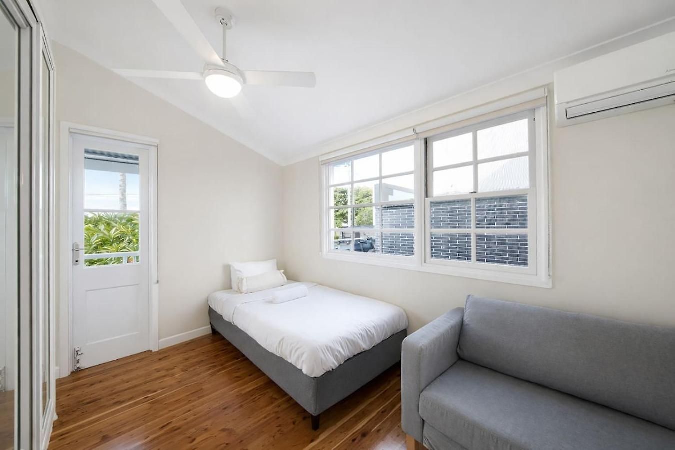 Bayside Queenslander High Ceilings Family-friendly * Brisbane