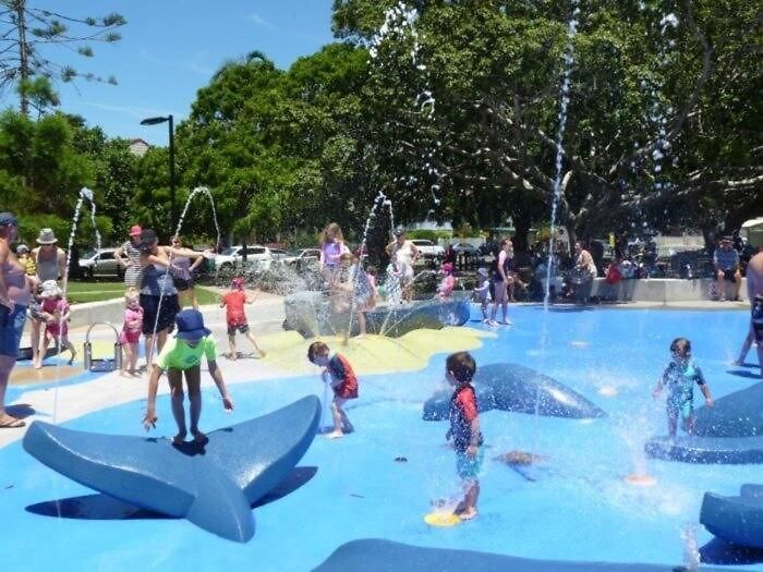 3br Family Walk To Waterfront & Wading Pool *