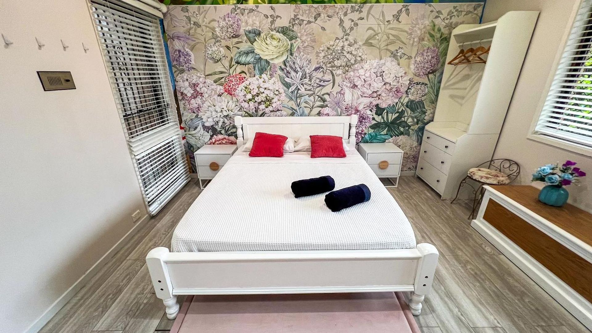 Floral Youth House *