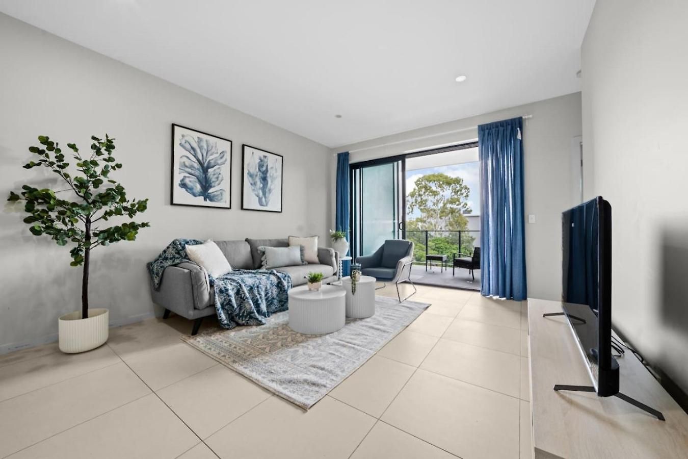 2br Near Sunnybank Plaza And Market Square
