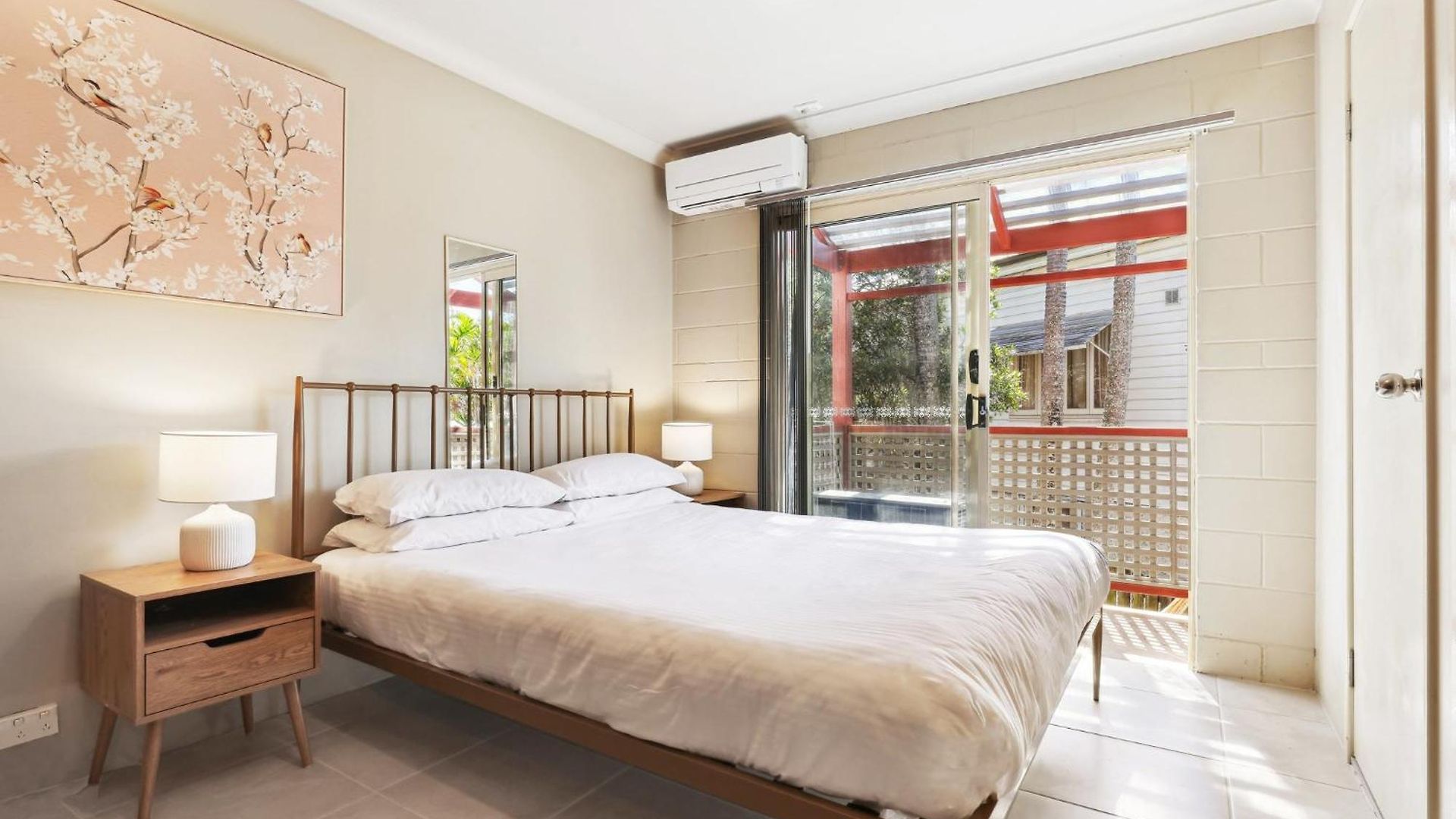 Comfy Near Gabba With Secure Parking *