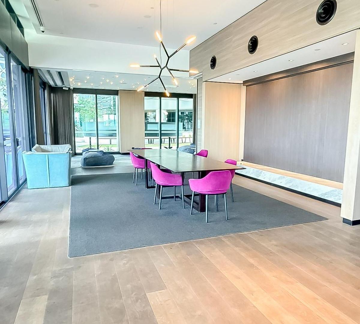 One Sky - Sleep 6 - Pools Cinema Sauna Gym Free Parking Brisbane