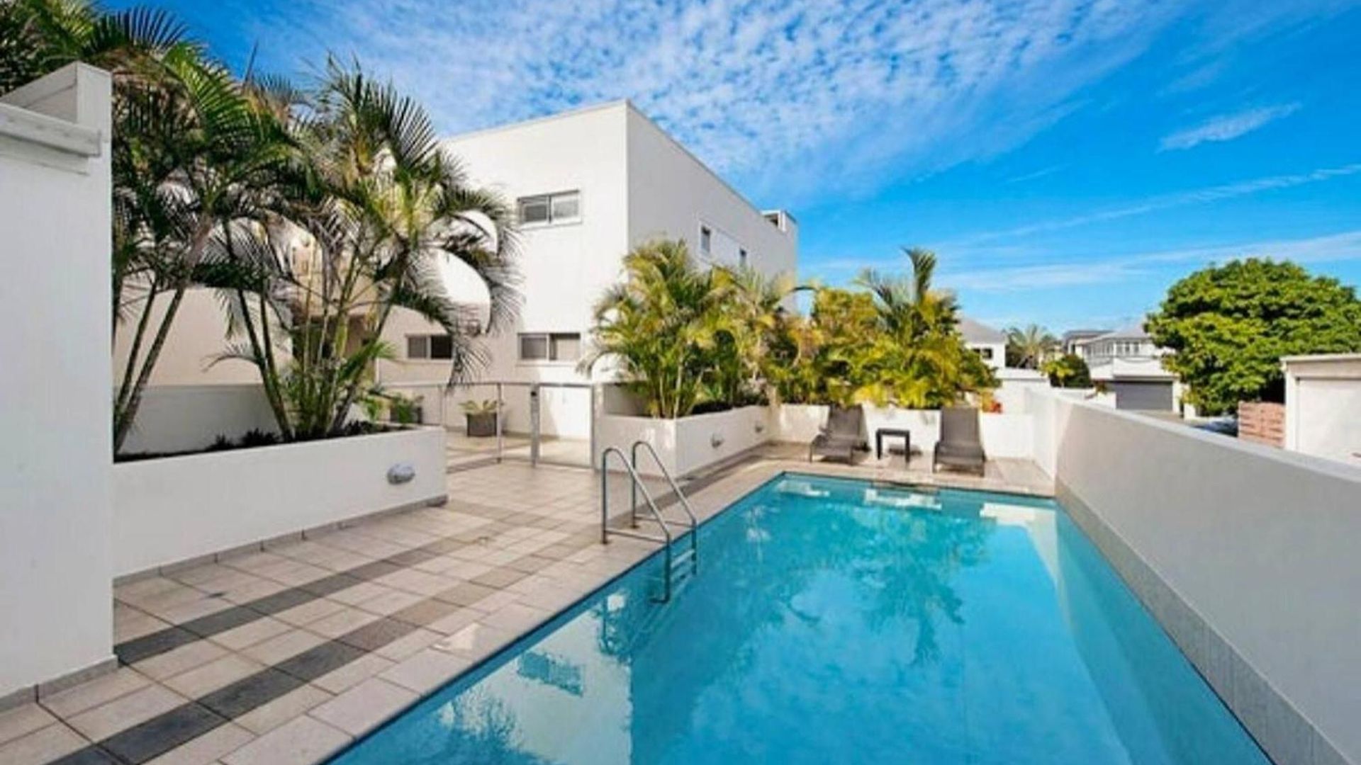A Perfect Place To Hide Away With River Side Charm
