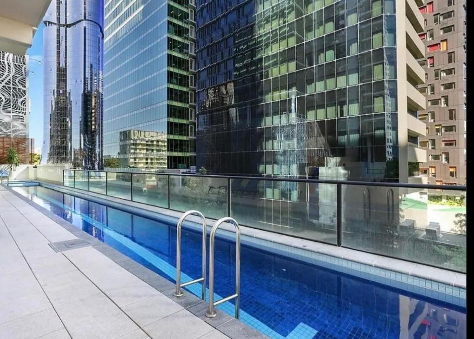 Cbd River With Free Carpark Apartment *