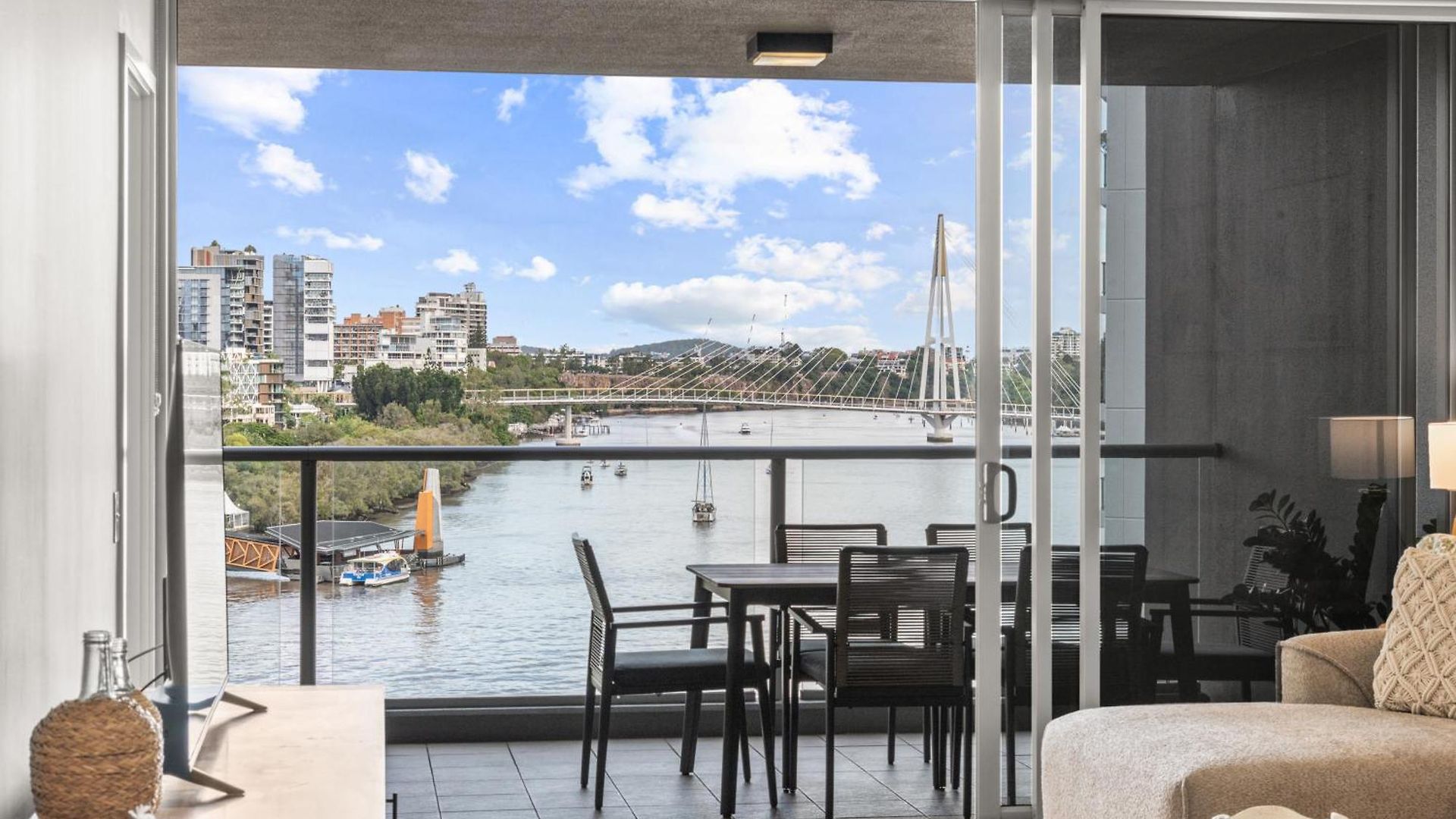 Apartment Quay West Brisbane